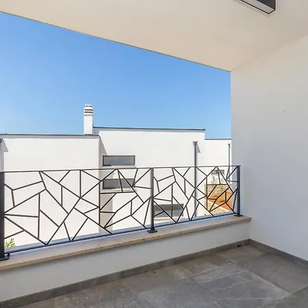 Dei Tramonti With Private Pool Willa Linardići